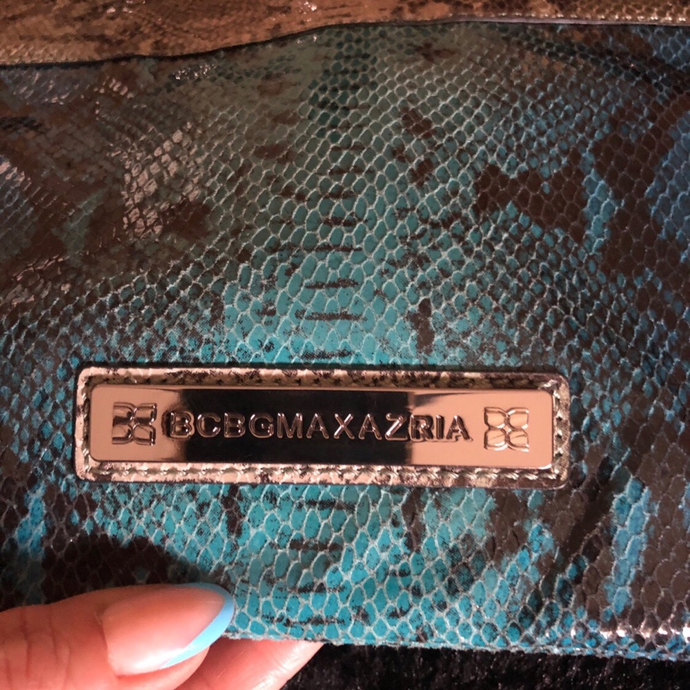 BCBG clutch with silver thick chain